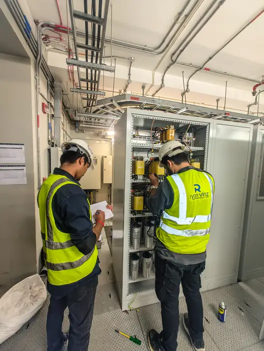 Ryan Vinz engineering team on-site in the UAE